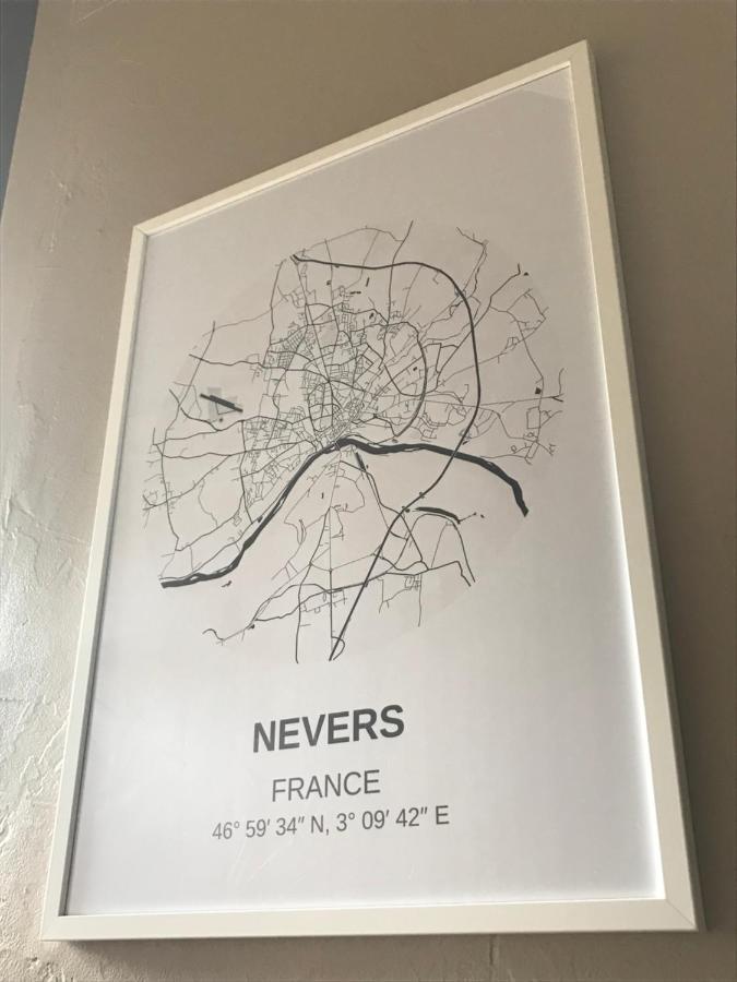 Chambre D'Hotes Le Cadran Des Chauvelles Nevers Esterno foto